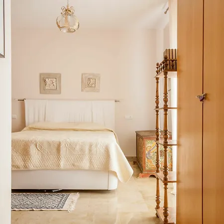 Golf Hill Canovas Apartment